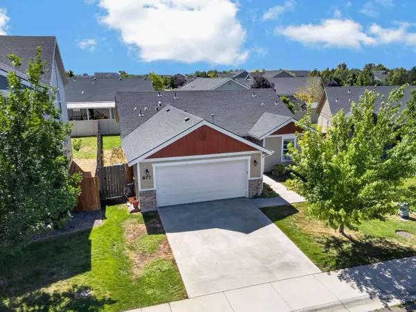 877 E Shady Ridge Dr, Kuna, ID 83634