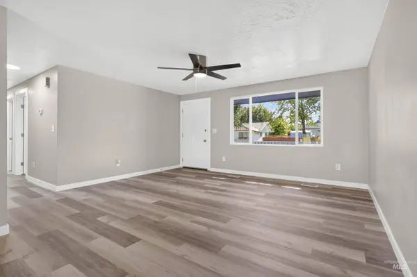 11856 W Race St, Boise, ID 83713