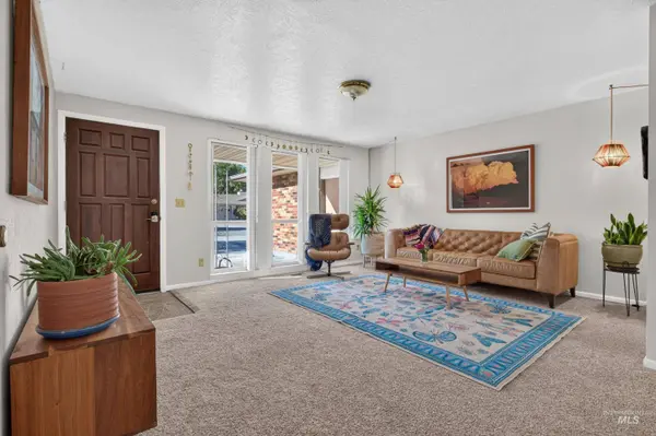 7270 S Hilltop Way, Boise, ID 83709