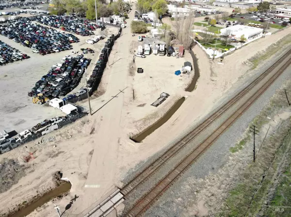 5613 Laster Ln, Caldwell, ID 83607