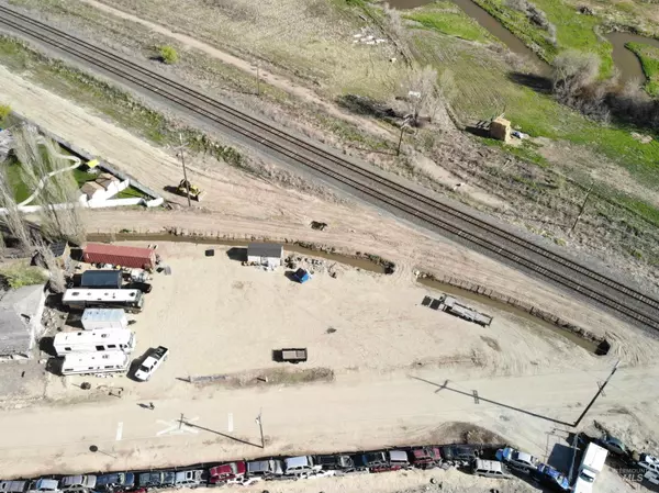 5613 Laster Ln, Caldwell, ID 83607