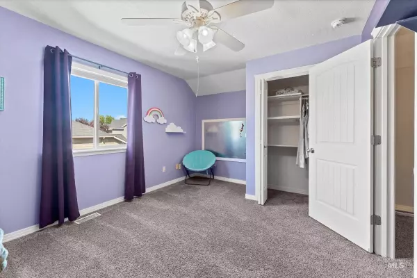 2038 W Moose Creek, Nampa, ID 83686