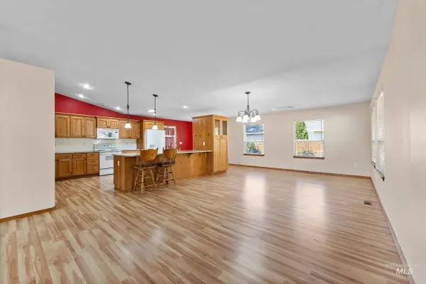 2220 Andy Pl, Nampa, ID 83651