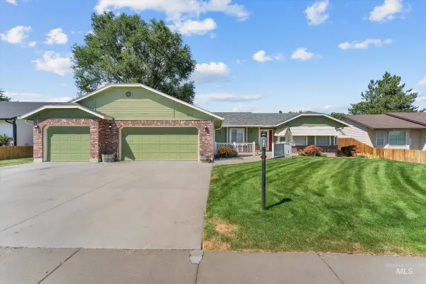2220 Andy Pl, Nampa, ID 83651