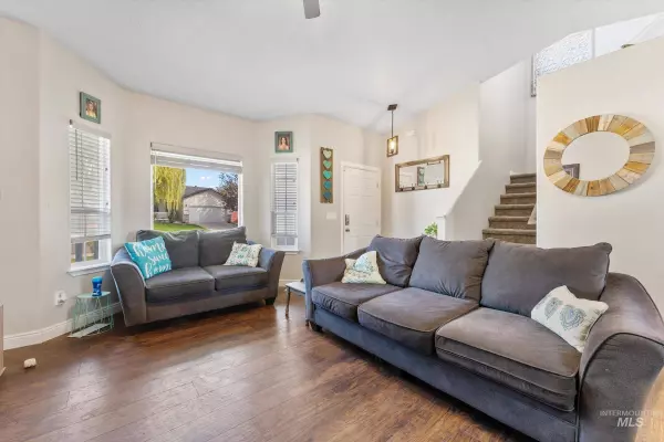 1913 W Meffan, Nampa, ID 83651