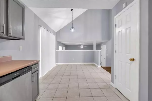 939 Redan TRCE, Stone Mountain, GA 30088