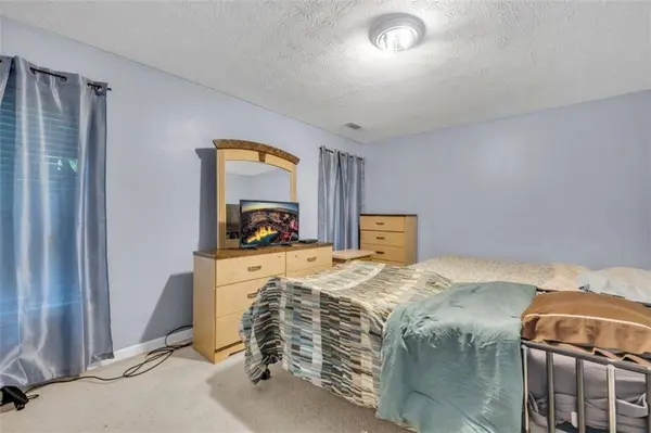 1656 Little Creek DR, Lawrenceville, GA 30045