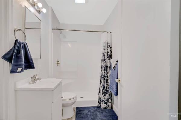 116 6th Ave E, Jerome, ID 83338