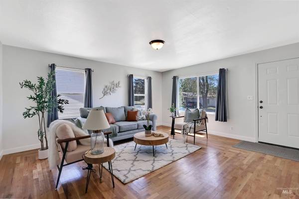 116 6th Ave E, Jerome, ID 83338