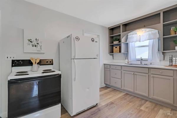 116 6th Ave E, Jerome, ID 83338