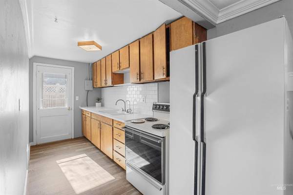 219 N 1st E, Paul, ID 83347