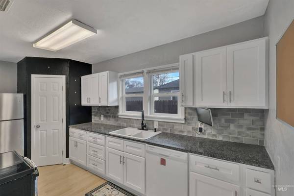 426 9th Ave N., Buhl, ID 83316