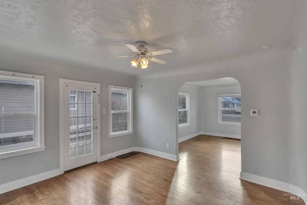 426 9th Ave N., Buhl, ID 83316