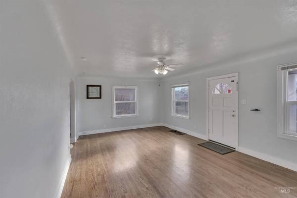 426 9th Ave N., Buhl, ID 83316