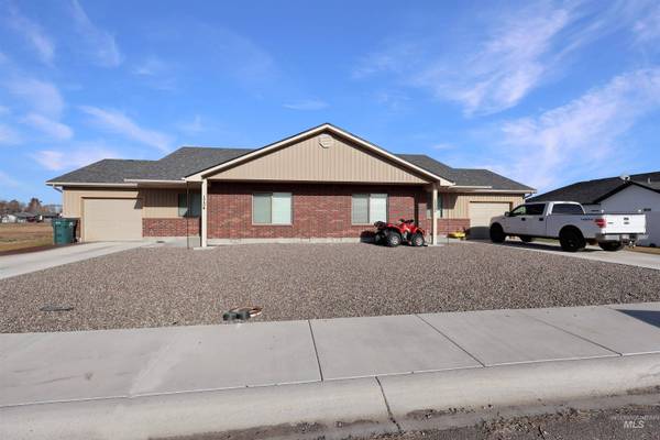 1732 and 1734 Dollys Way, Heyburn, ID 83336