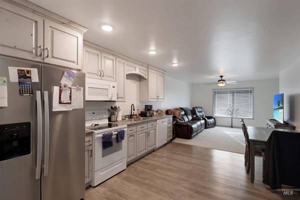1732 and 1734 Dollys Way, Heyburn, ID 83336