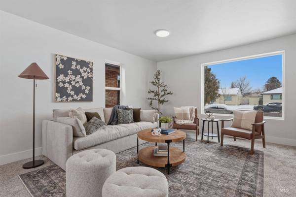 1918 Burton Ave, Burley, ID 83318