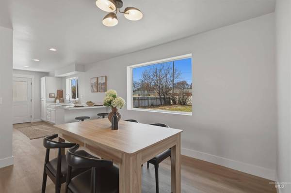 1918 Burton Ave, Burley, ID 83318