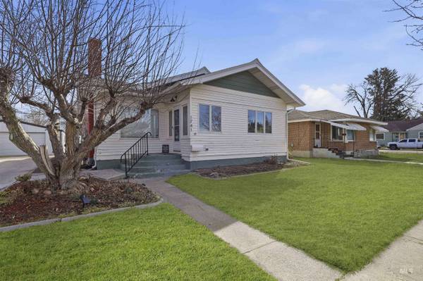 1741 Yale Ave, Burley, ID 83318