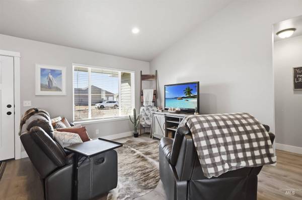 359 Miller Ave, Burley, ID 83318