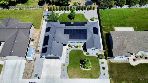 680 E 19th St, Burley, ID 83318