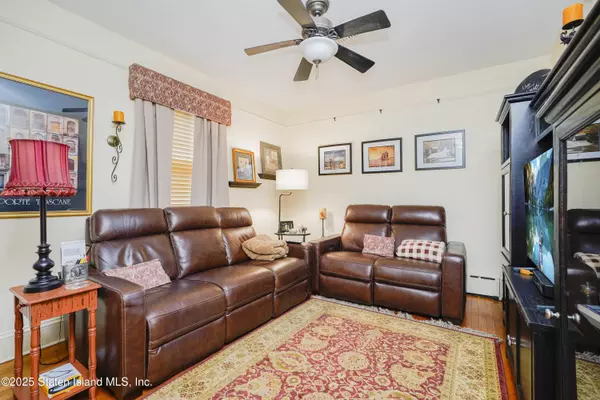 67 Lawrence AVE, Staten Island, NY 10310