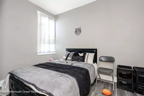 1064 Bond Street, Elizabeth, NJ 07201