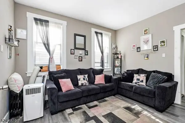 1064 Bond St, Elizabeth City, NJ 07201