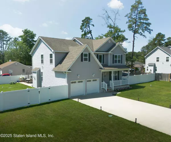 1240 Englemere BLVD, Out Of Area, NJ 08757