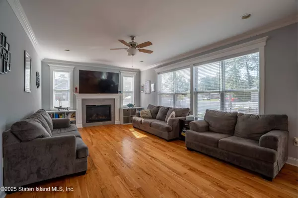 1240 Englemere BLVD, Out Of Area, NJ 08757