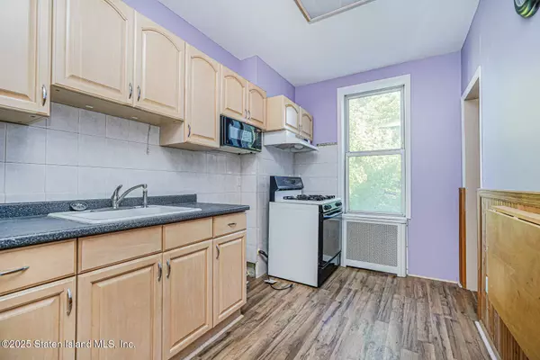 1610 10th Ave AVE, Brooklyn, NY 11215