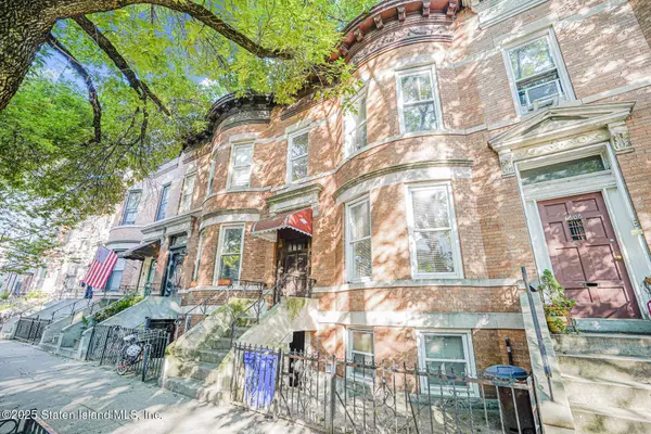 1610 10th Ave AVE, Brooklyn, NY 11215