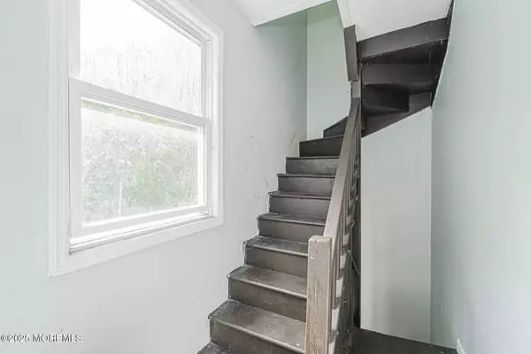 16 Alexander Street, Newark, NJ 07106