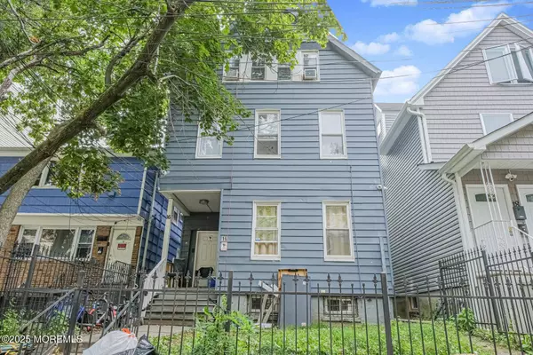 16 Alexander Street, Newark, NJ 07106