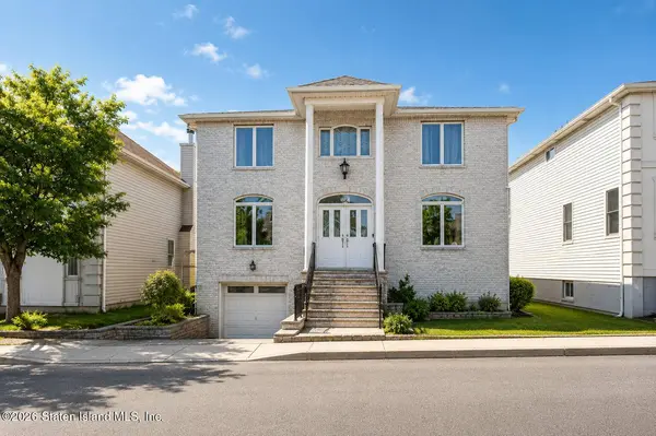 34 Putters CT, Staten Island, NY 10301