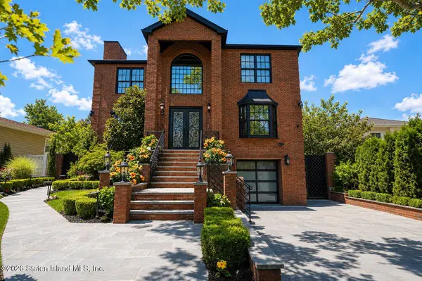 28 Durgess ST, Staten Island, NY 10304