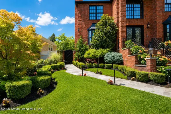 28 Durgess ST, Staten Island, NY 10304
