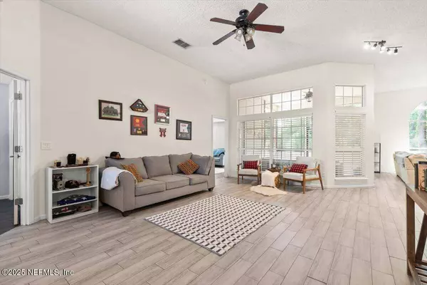 11374 WILLESDON DR S, Jacksonville, FL 32246