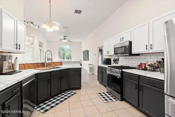 11374 WILLESDON DR S, Jacksonville, FL 32246