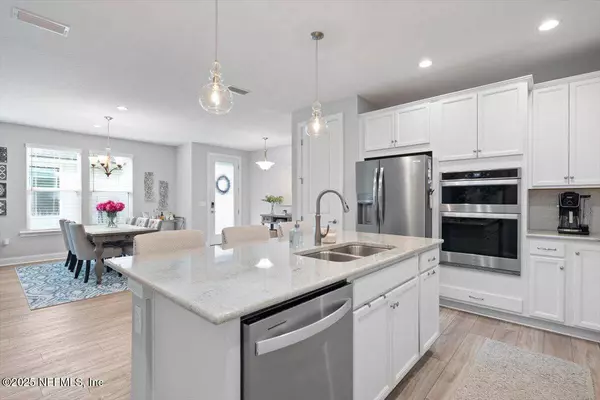 9921 FILAMENT BLVD, Jacksonville, FL 32256