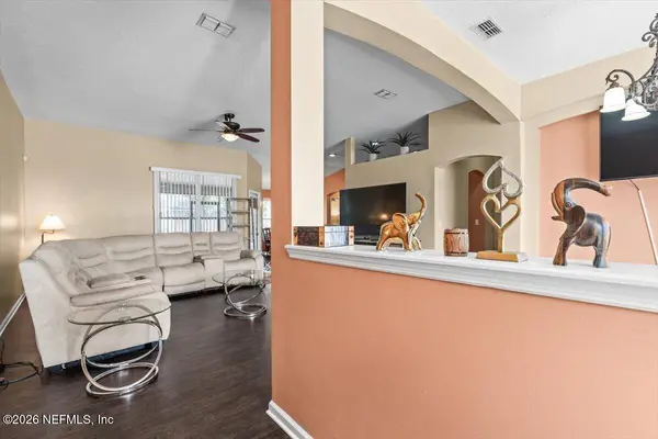 6943 CATFISH LAKE DR, Jacksonville, FL 32222