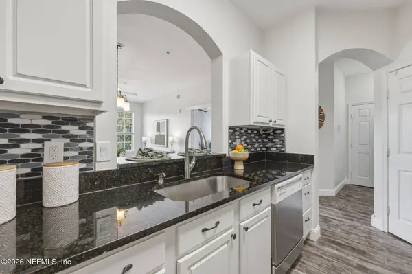 7990 BAYMEADOWS RD #812, Jacksonville, FL 32256
