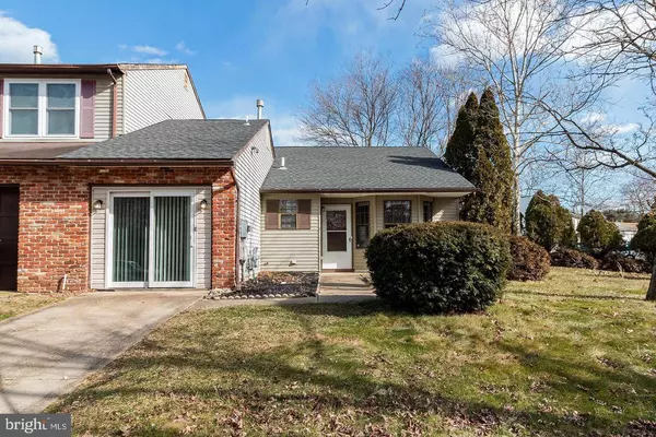 32 HAMPTON GATE DR, Sicklerville, NJ 08081