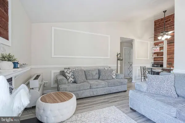 2049 LUCAS LN, Voorhees, NJ 08043