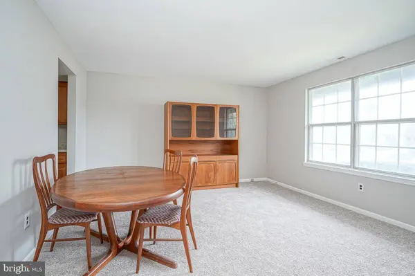 285 KNOLL DR, Blackwood, NJ 08012