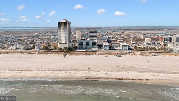 3801 BOARDWALK #B4, Atlantic City, NJ 08401