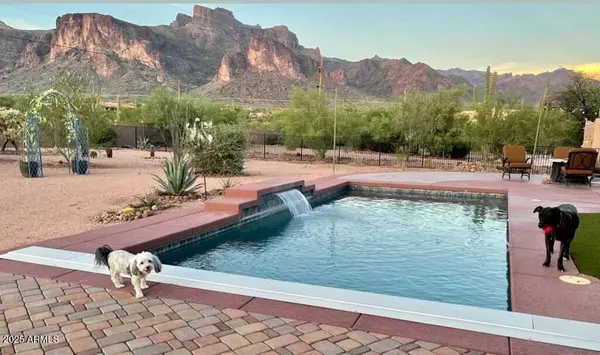 5354 E CACTUS WREN Street S, Apache Junction, AZ 85119