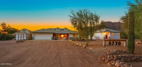5770 E 22nd Avenue, Apache Junction, AZ 85119