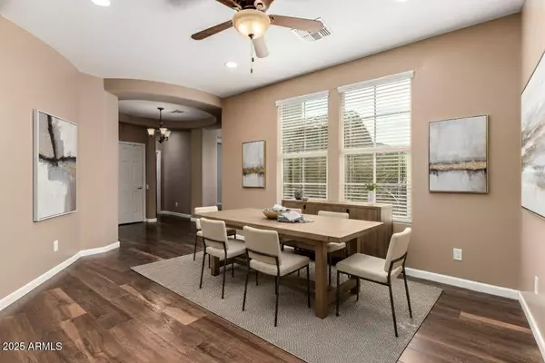 10946 E RAMONA Avenue, Mesa, AZ 85212