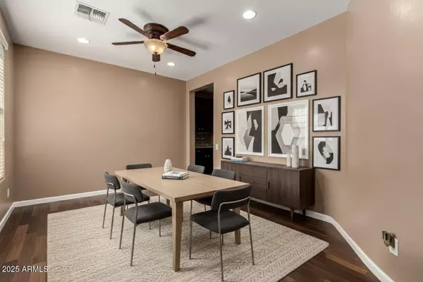 10946 E RAMONA Avenue, Mesa, AZ 85212